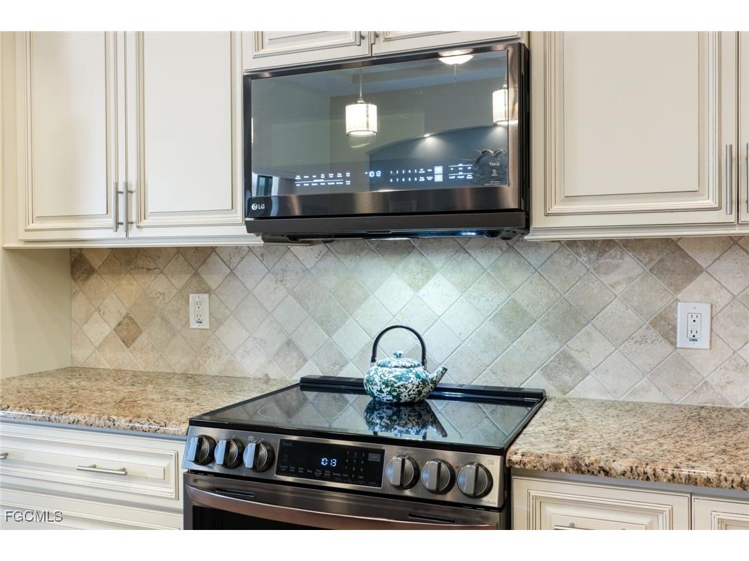 4407 SW 19th Avenue Cape Coral FL 33914 2025005399 image18