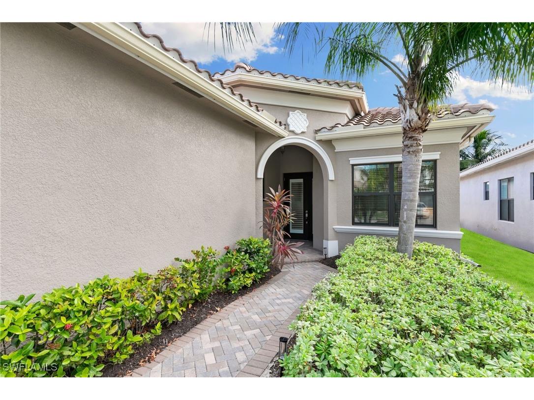 4409 Aurora Street Naples FL 34119 225077966 image2