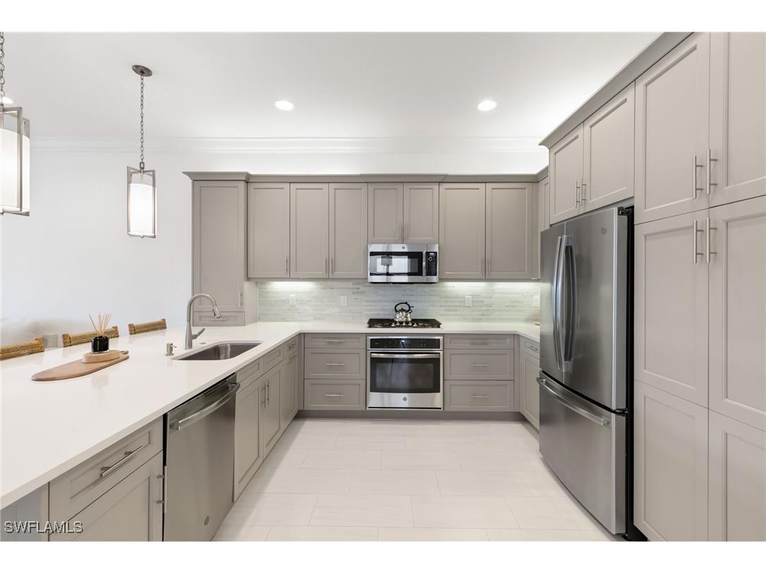 4409 Aurora Street Naples FL 34119 225077966 image7