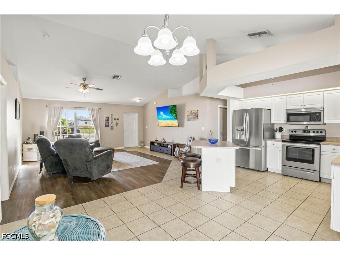 4409 Jacaranda Parkway W Cape Coral FL 33993 2026026998 image8