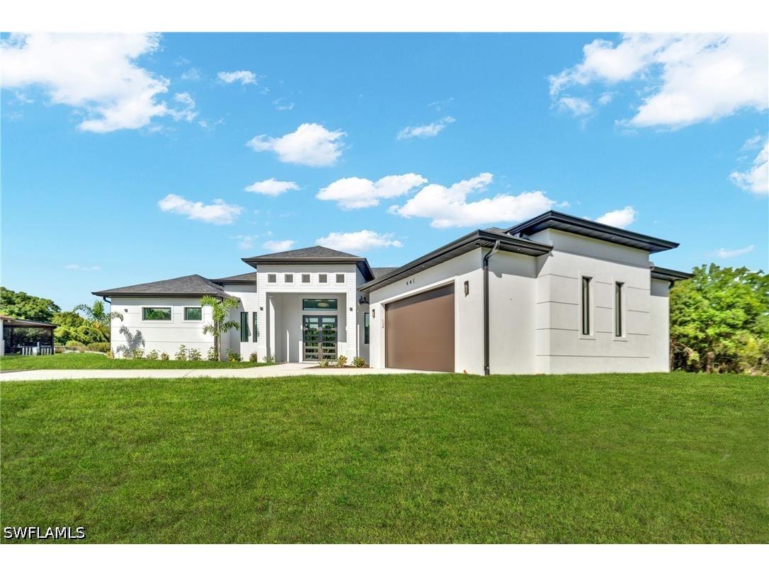 441 16th Street NE Naples FL 34120 226006355 image1