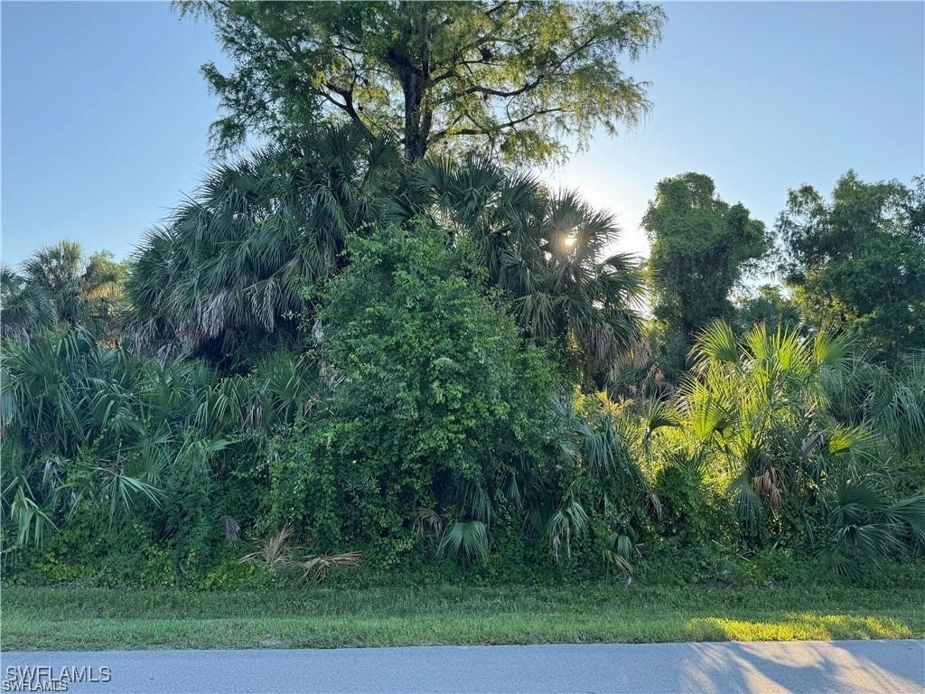 441 6th St Se Street W Naples FL 34117 225038611 image2