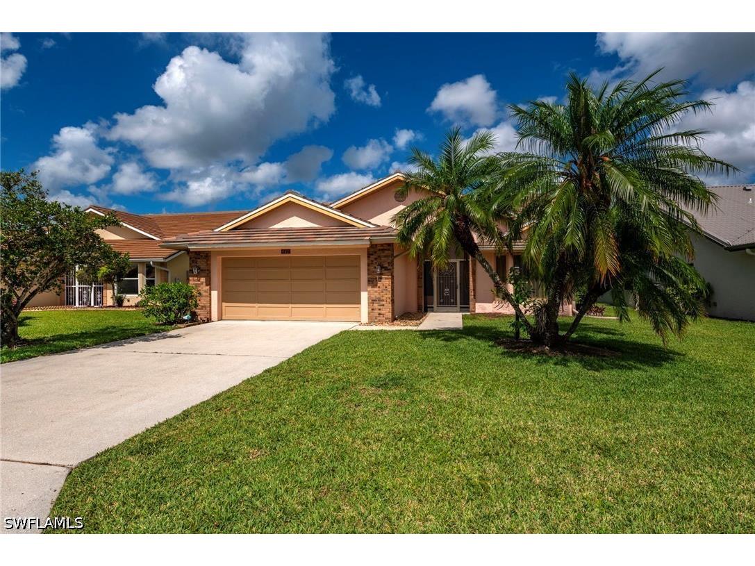 441 Countryside Drive Naples FL 34104 226020891 image1