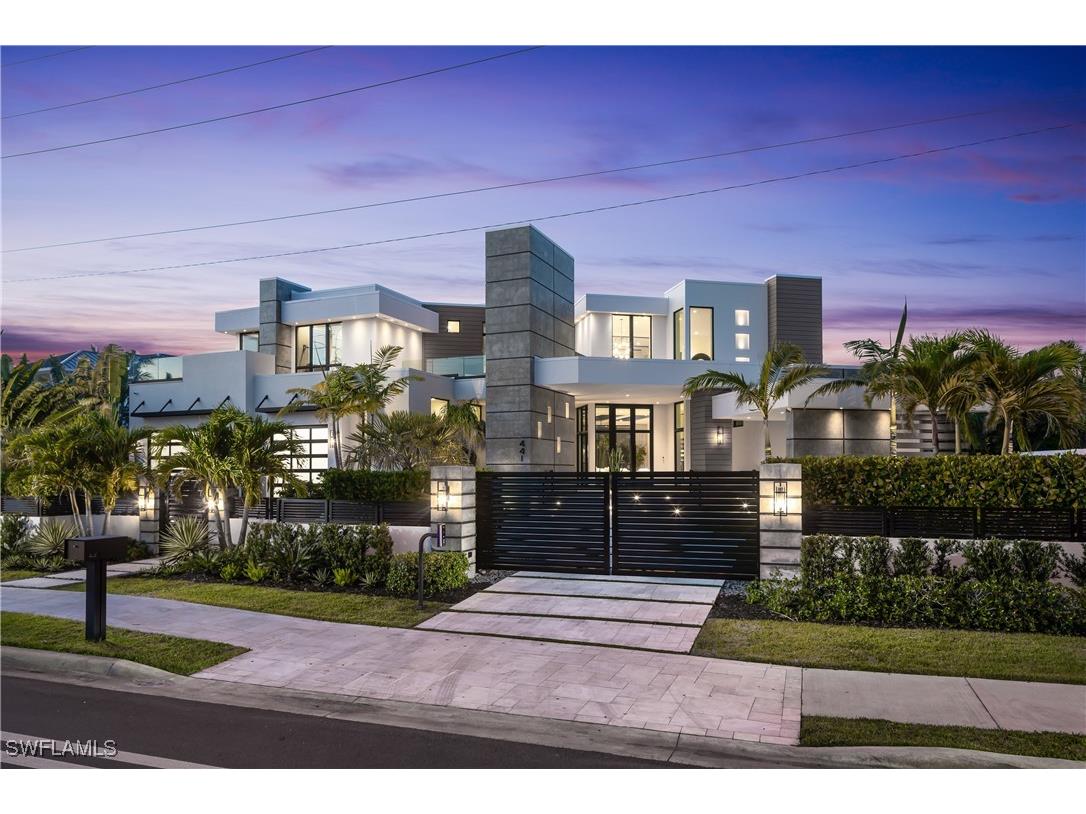 441 Mooring Line Drive Naples FL 34102 225073425 image1