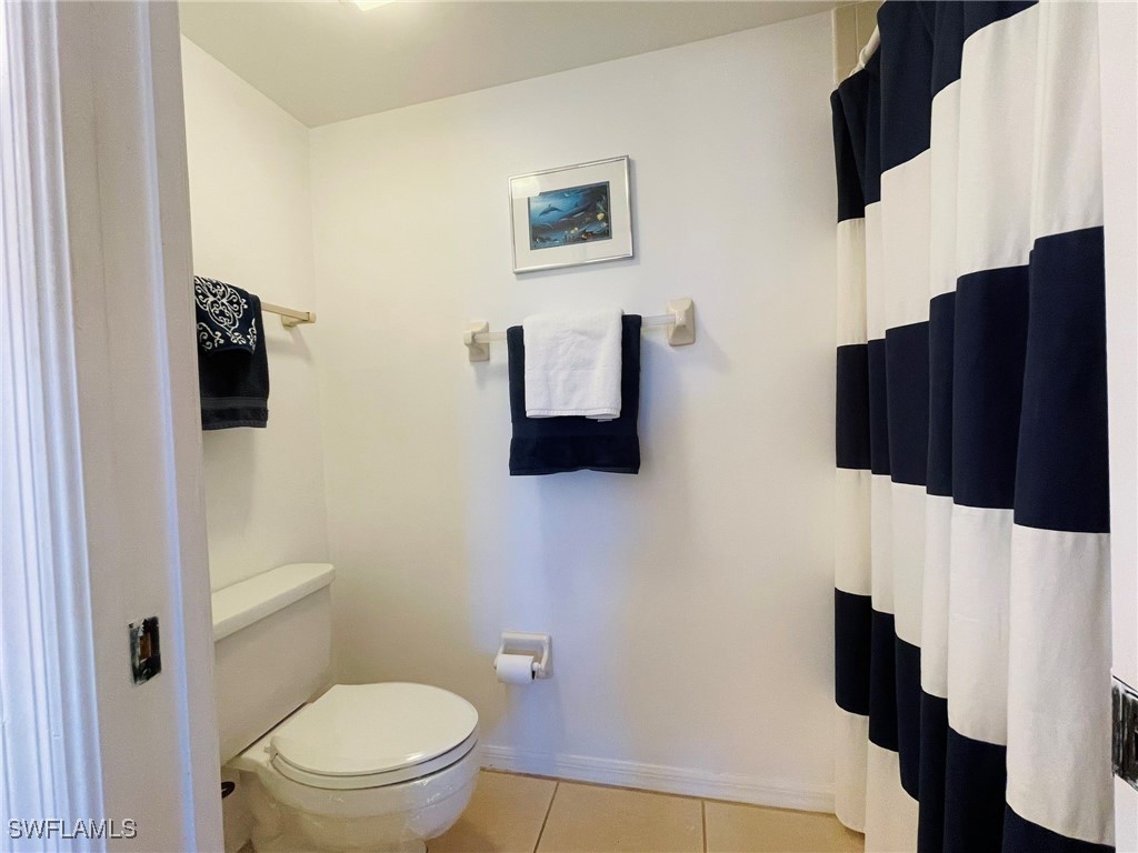 4410 Chantelle Drive #201H Naples FL 34112 225065352 image12