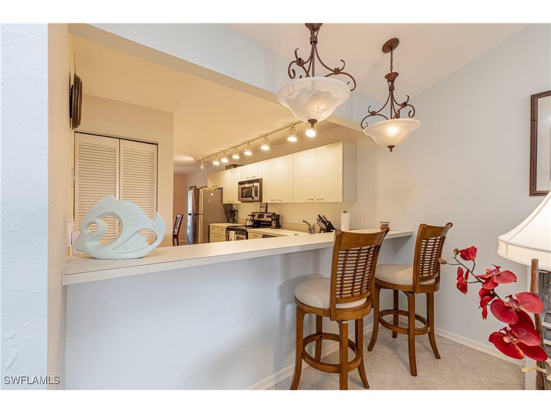 4410 Chantelle Drive #H-205 Naples FL 34112 225082413 image10