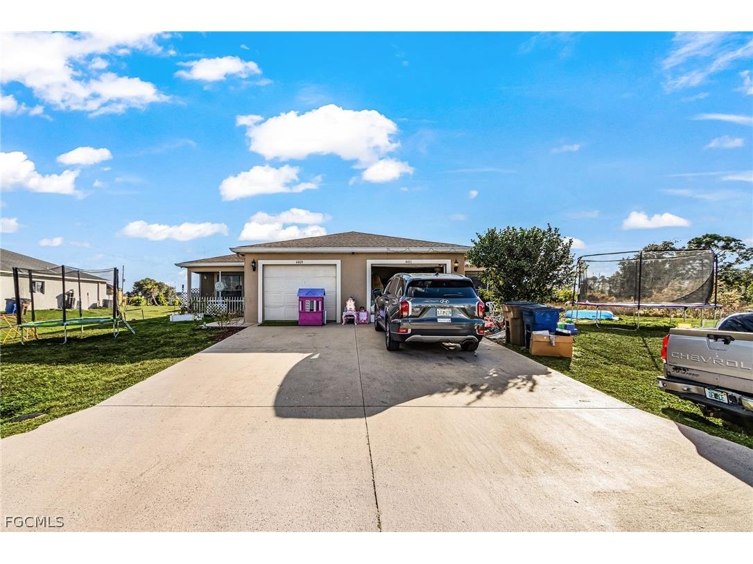4409 & 4411 22nd Street SW Lehigh Acres FL 33973 2026008219 image1