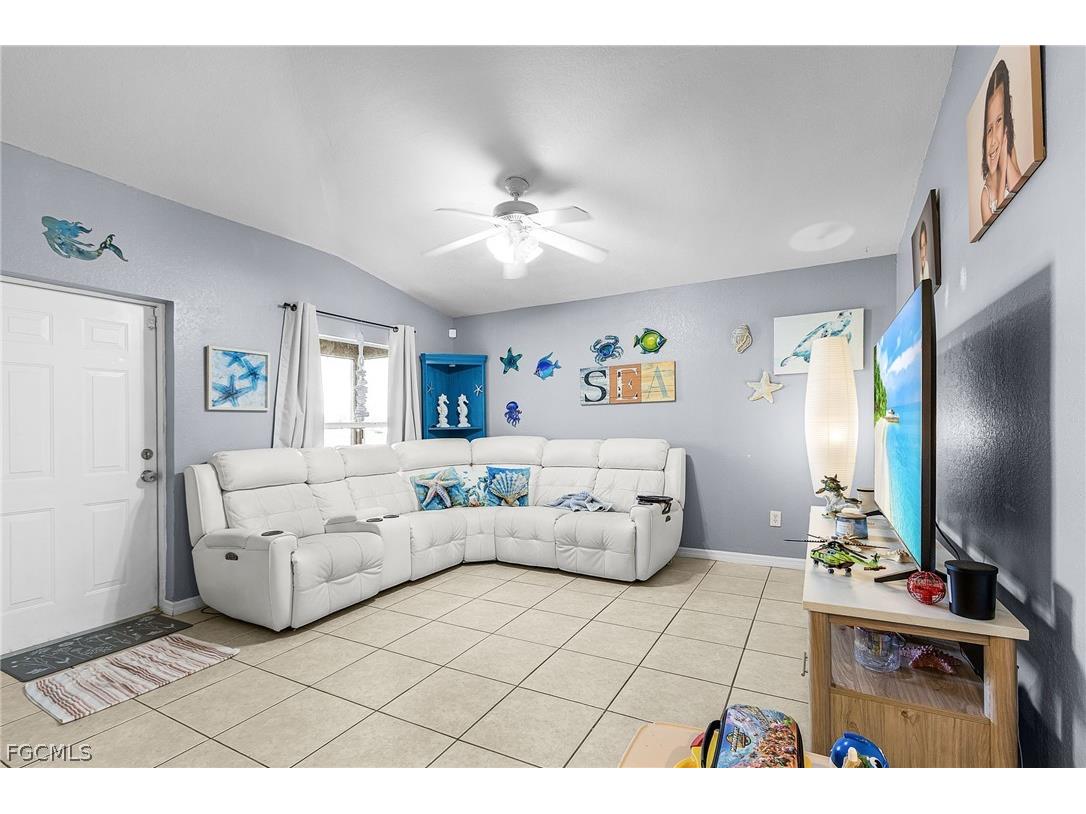 4409 & 4411 22nd Street SW Lehigh Acres FL 33973 2026008219 image3