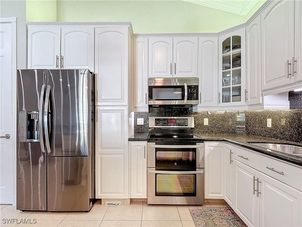 4411 Pine Ridge Road Naples FL 34119 226000349 image15