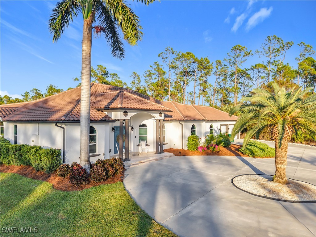 4411 Pine Ridge Road Naples FL 34119 226000349 image2