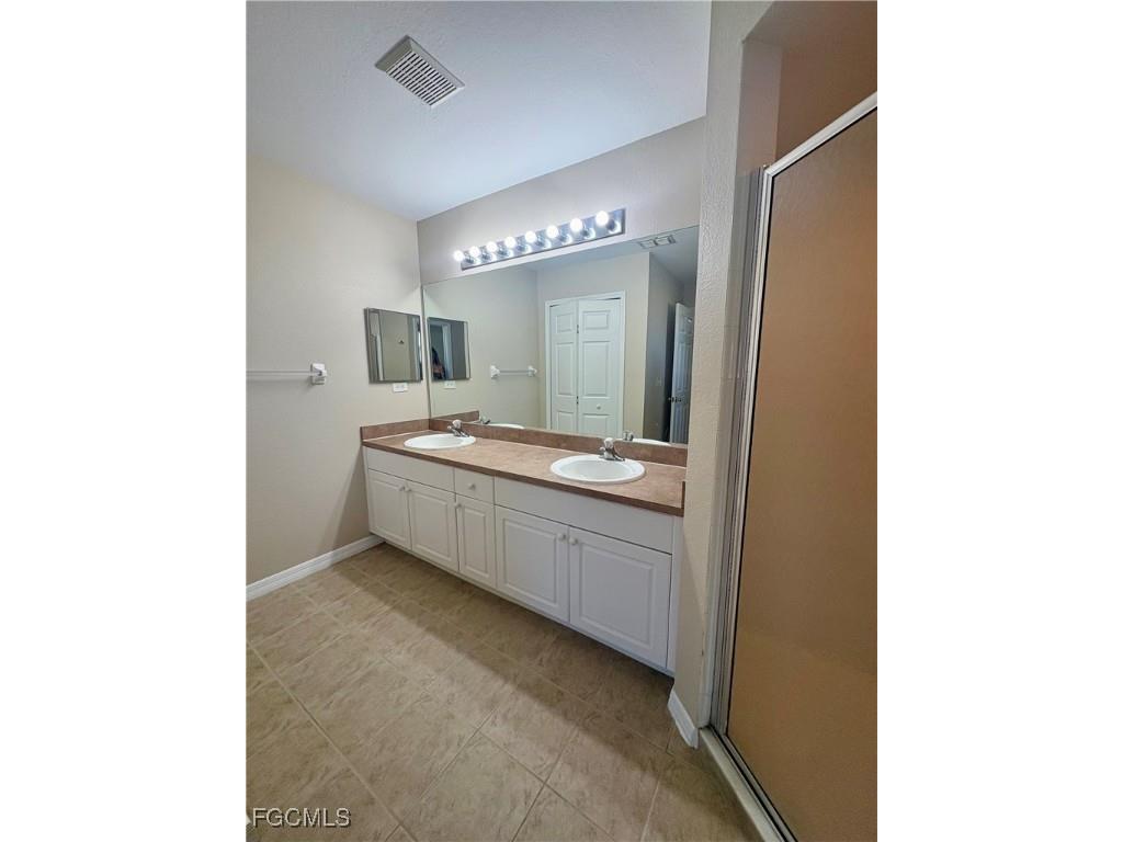 4411 SW 9th Avenue Cape Coral FL 33914 2025018119 image7