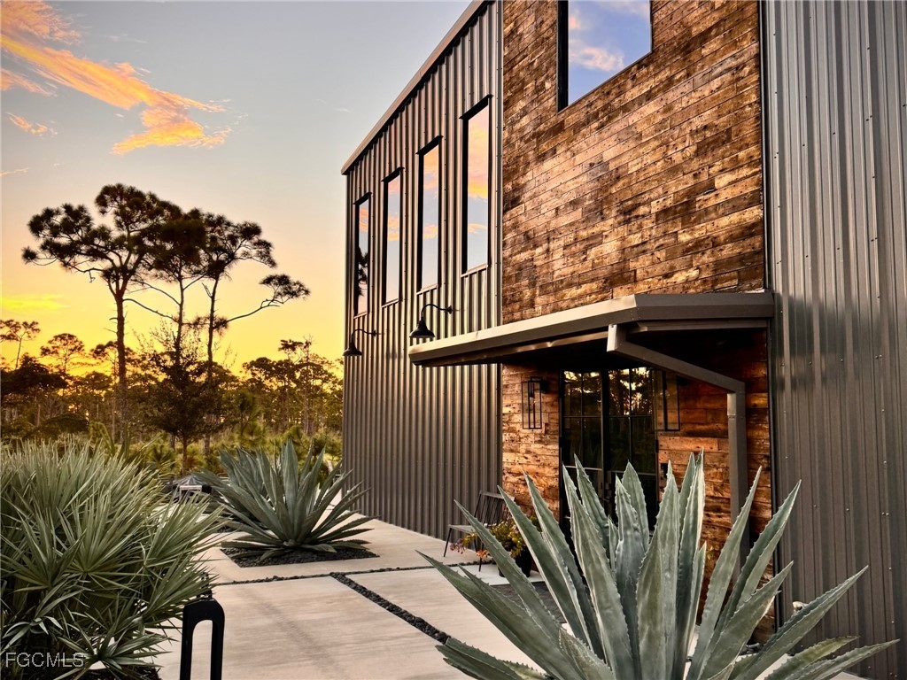 4412 Pinetree Boulevard Saint James City FL 33956 2025009639 image1