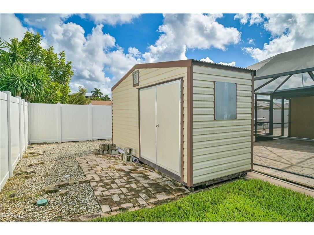 4414 SE 20th Place Cape Coral FL 33904 2025007624 image20