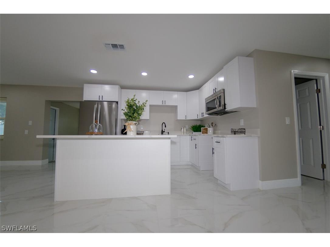 4415 23rd Place SW Naples FL 34116 224023400 image1