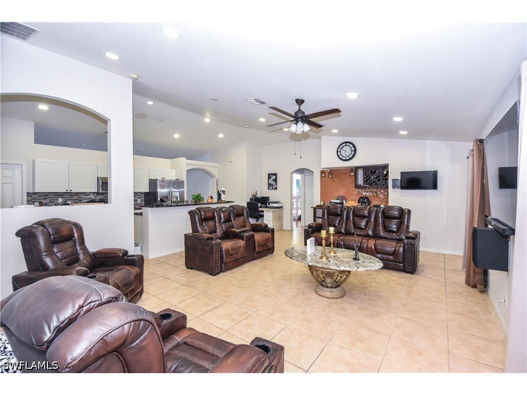 4417 29th Street SW Lehigh Acres FL 33973 226022394 image4