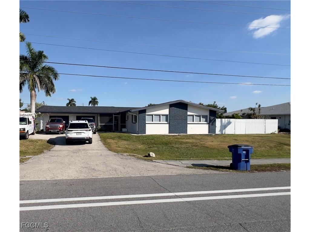 4418 Orange Grove Boulevard North Fort Myers FL 33903 2025021559 image1