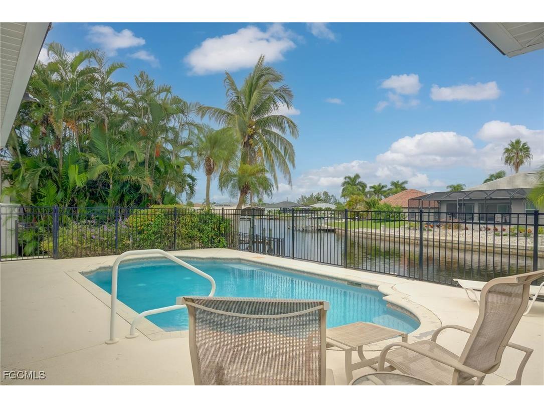 4418 SW 19th Place Cape Coral FL 33914 2025005309 image1