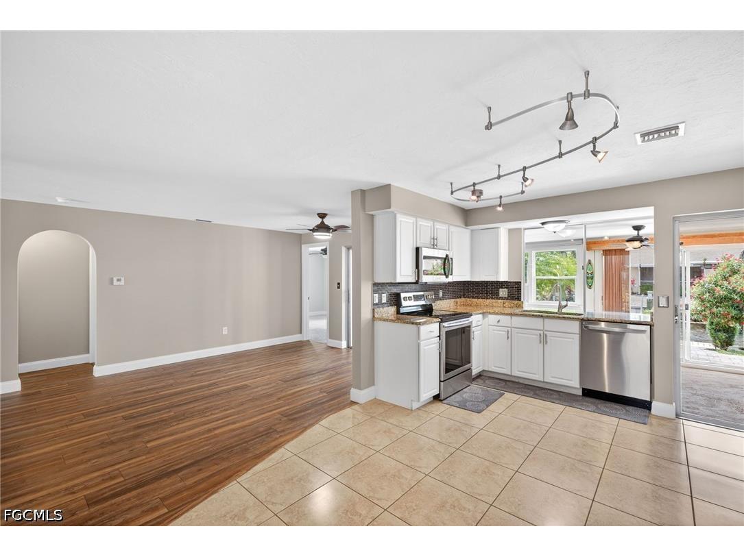 4419 N Pacific Circle North Fort Myers FL 33903 2026022984 image9