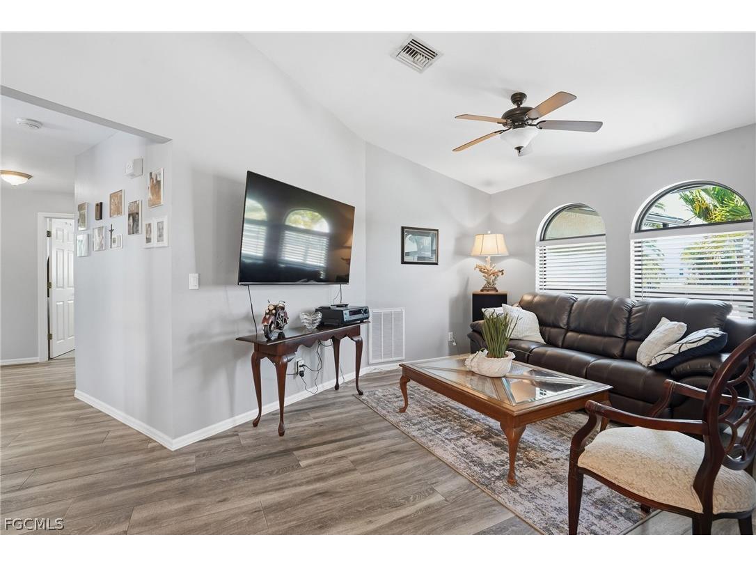 4419 SW 11th Avenue Cape Coral FL 33914 2026006717 image8