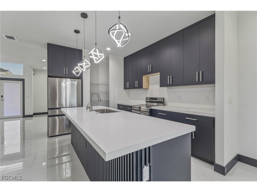 442 Mercedes Court Lehigh Acres FL 33972 2026010612 image11