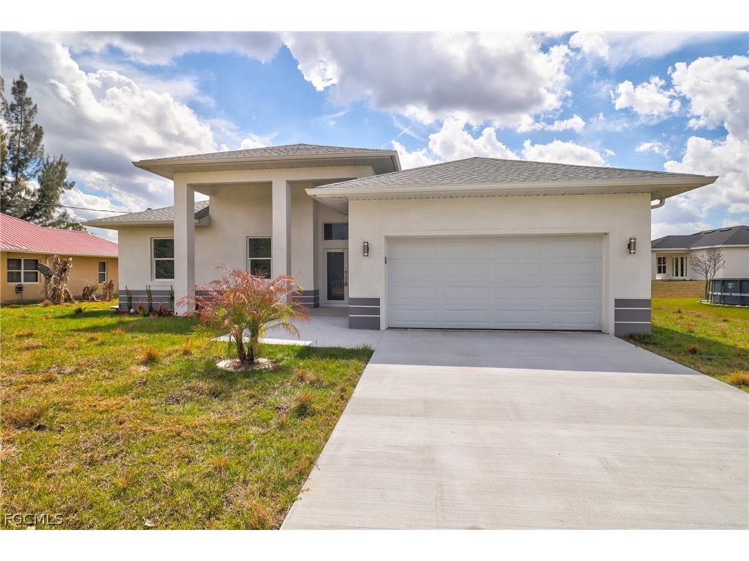 442 Mercedes Court Lehigh Acres FL 33972 2026010612 image2