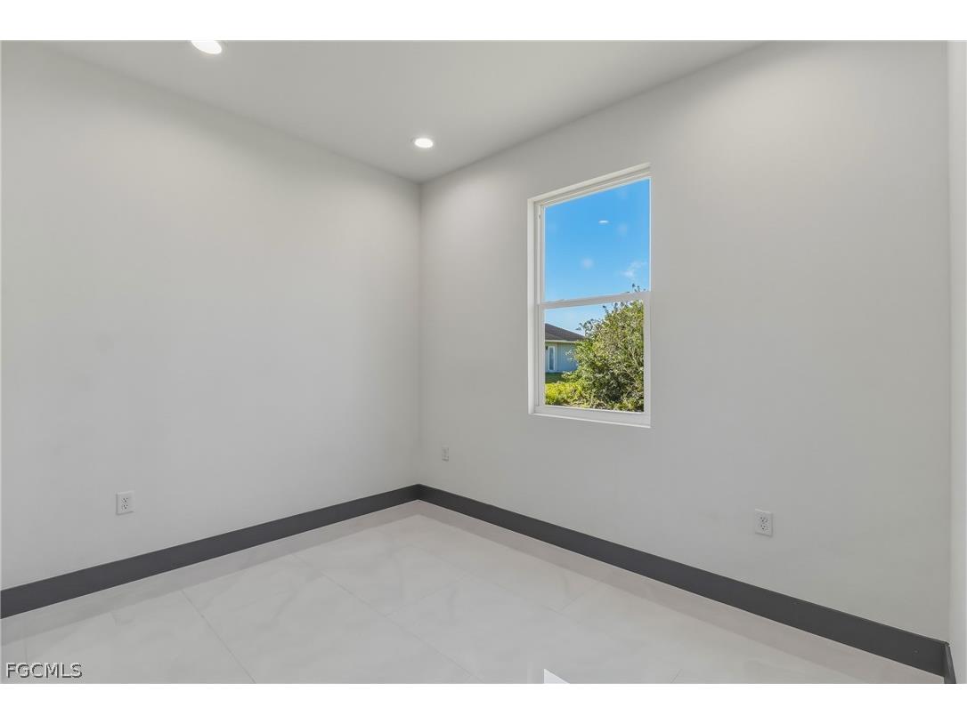 442 Mercedes Court Lehigh Acres FL 33972 2026010612 image28