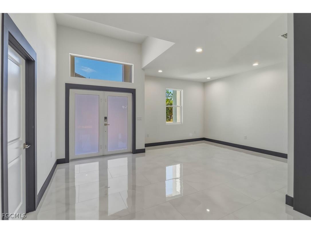 442 Mercedes Court Lehigh Acres FL 33972 2026010612 image4