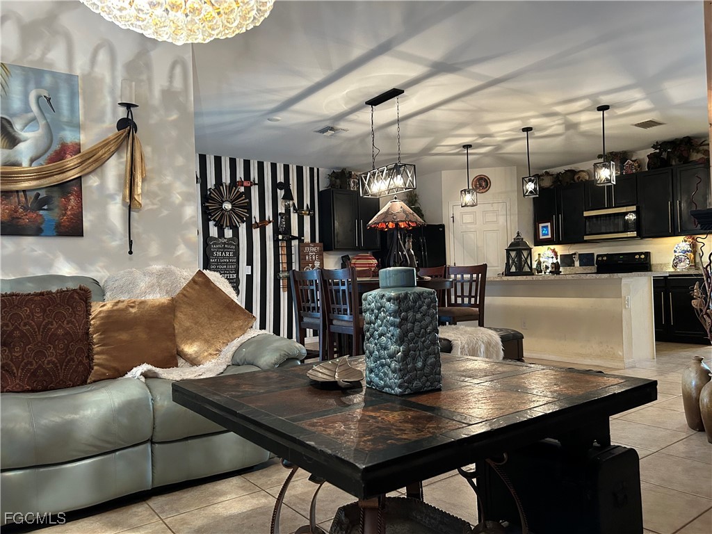 442 SW 19th Lane Cape Coral FL 33991 2025001208 image6