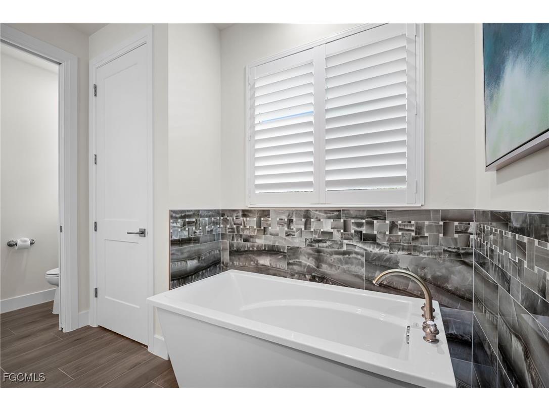 4420 SW 24th Avenue Cape Coral FL 33914 2025024100 image21