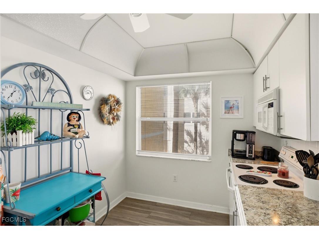 4421 Bay Beach Lane #611 Fort Myers Beach FL 33931 2026004318 image10