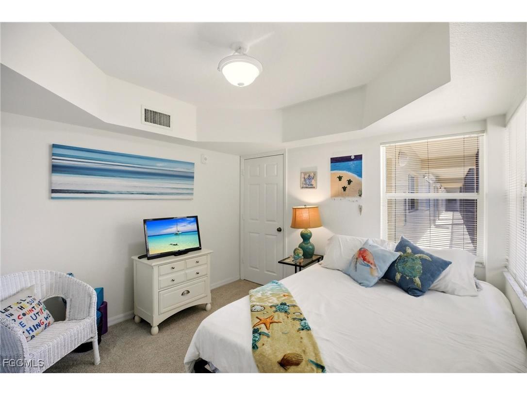 4421 Bay Beach Lane #611 Fort Myers Beach FL 33931 2026004318 image26
