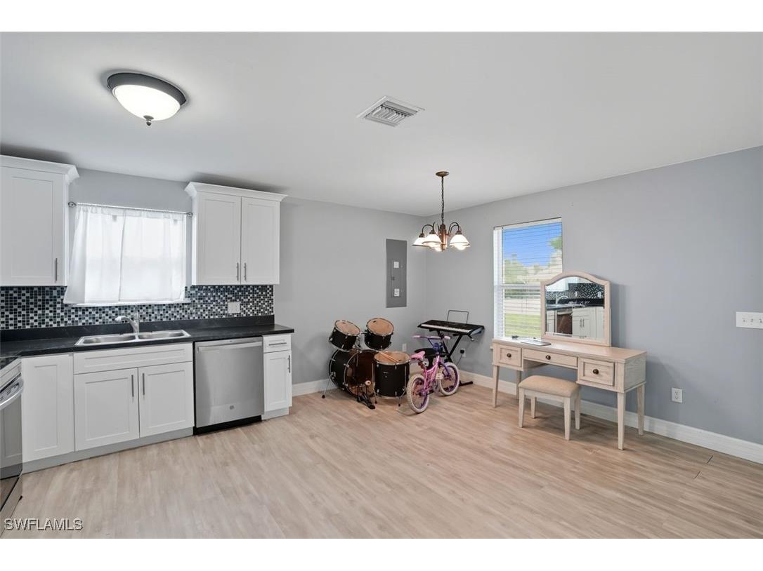 4421 Bessie Avenue Fort Myers FL 33905 225071362 image4