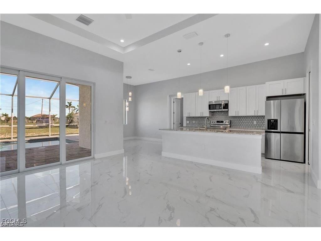 4421 NW 32nd Lane Cape Coral FL 33993 2025020143 image14