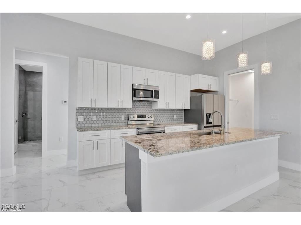 4421 NW 32nd Lane Cape Coral FL 33993 2025020143 image7