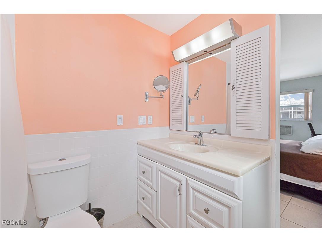 4421 SE 1st Avenue Cape Coral FL 33904 2025024941 image18