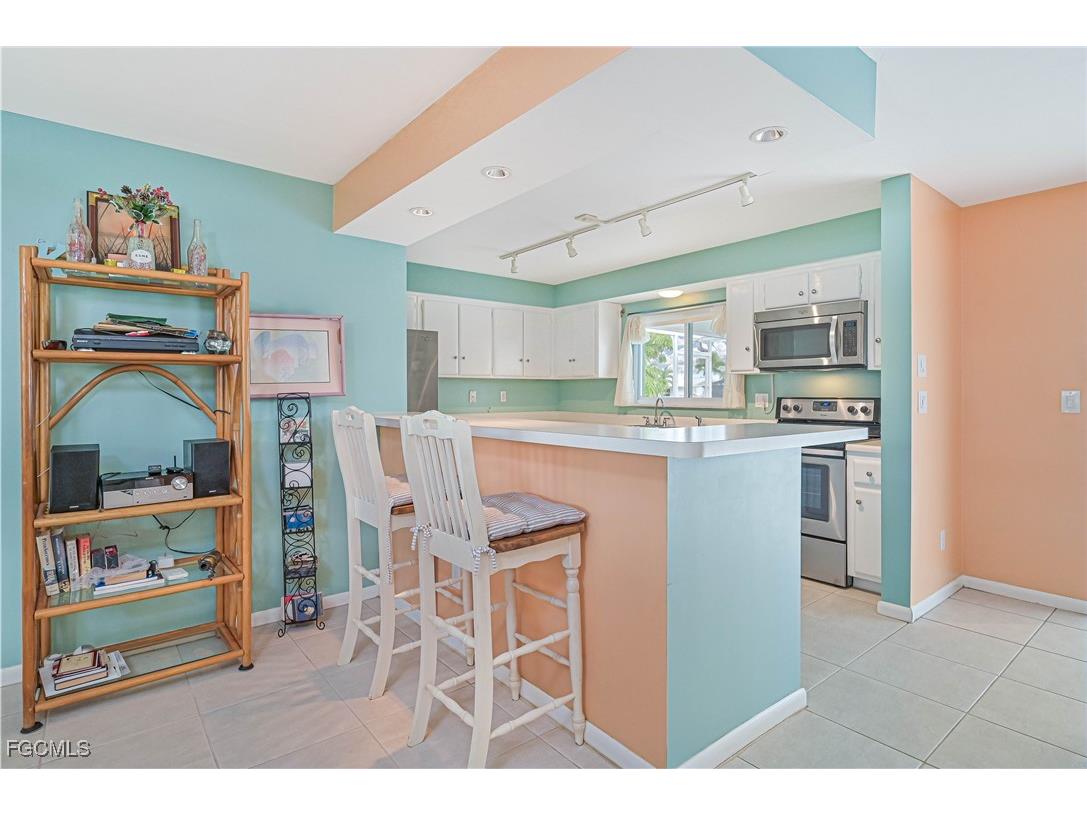 4421 SE 1st Avenue Cape Coral FL 33904 2025024941 image6