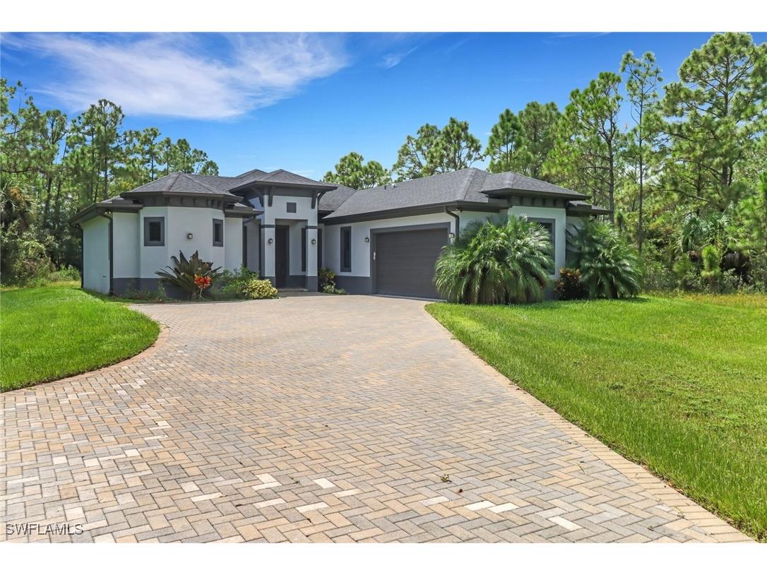 4422 64th Avenue NE Naples FL 34120 224079837 image1