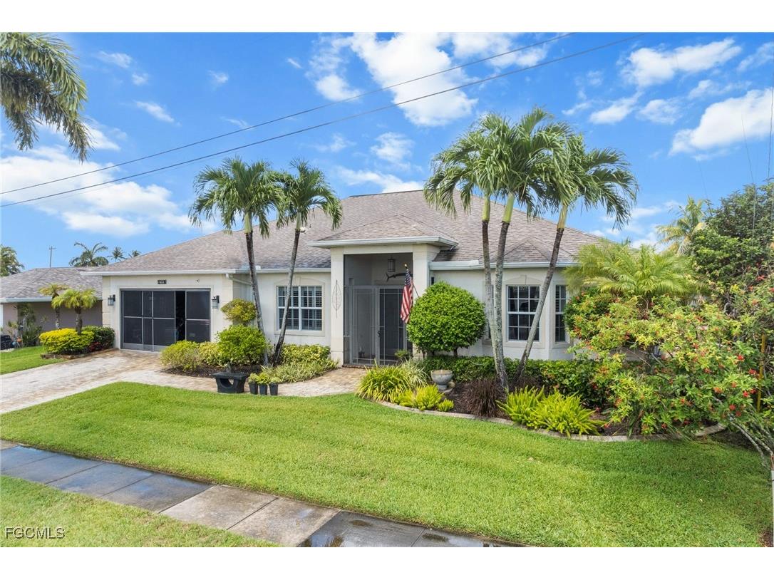 4424 N Bay Circle North Fort Myers FL 33903 2025017961 image1