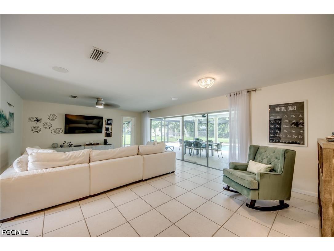 4424 SE 11th Place Cape Coral FL 33904 2026022874 image11