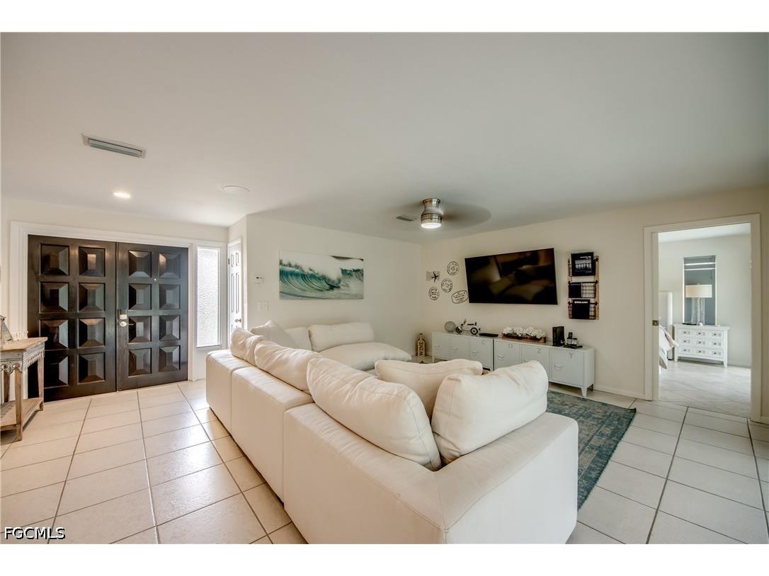 4424 SE 11th Place Cape Coral FL 33904 2026022874 image6