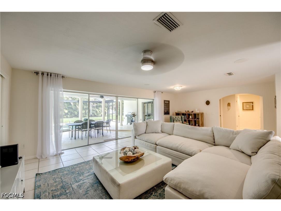 4424 SE 11th Place Cape Coral FL 33904 2026022874 image7