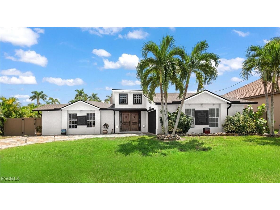 4425 Orchid Boulevard Cape Coral FL 33904 2025008422 image1
