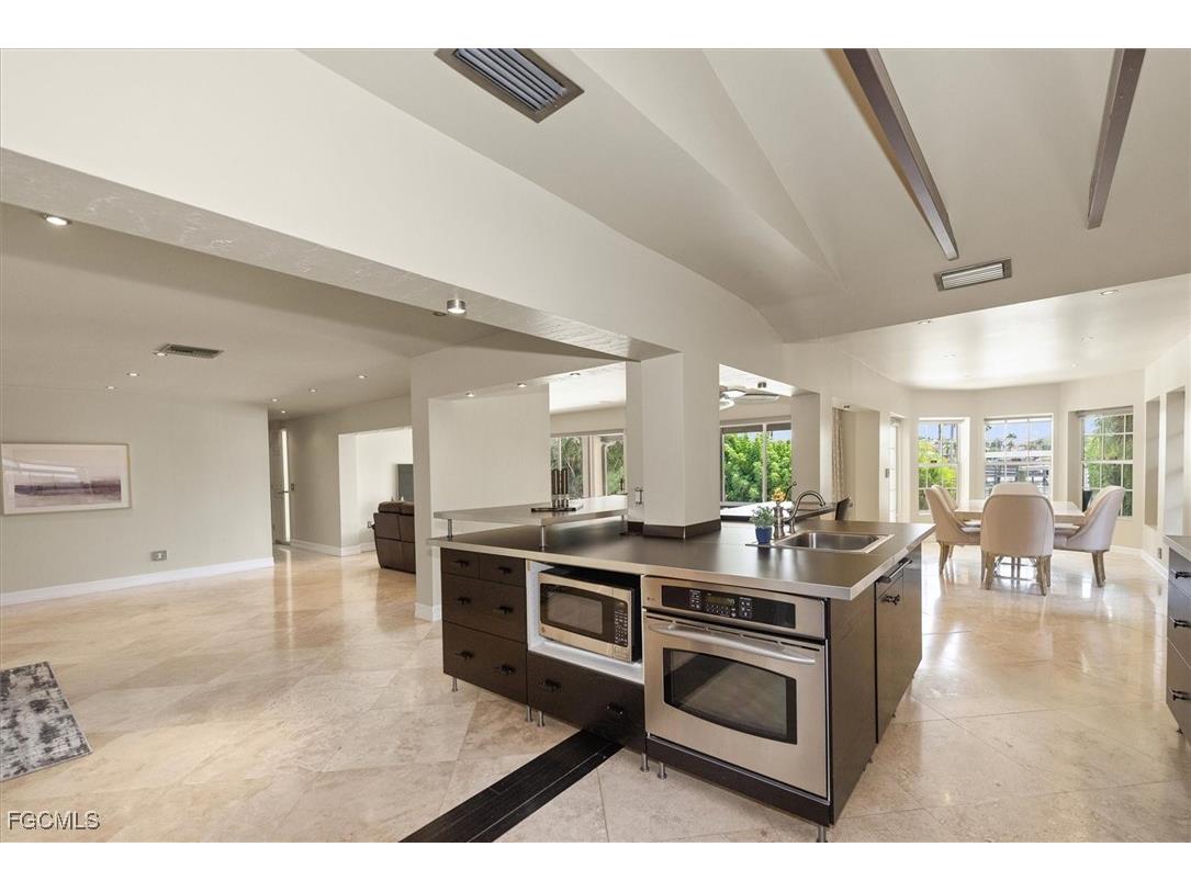 4425 Orchid Boulevard Cape Coral FL 33904 2025008422 image11