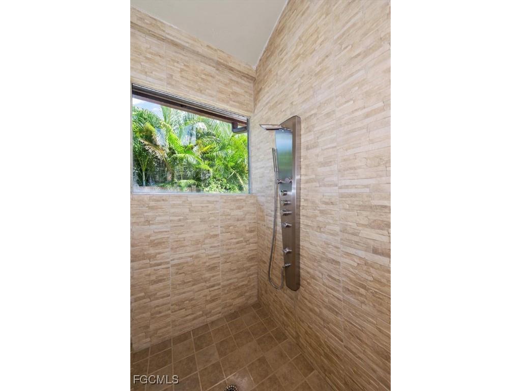 4425 Orchid Boulevard Cape Coral FL 33904 2025008422 image21