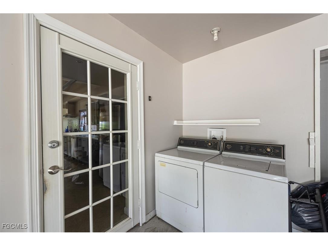 4425 Orchid Boulevard Cape Coral FL 33904 2025008422 image30