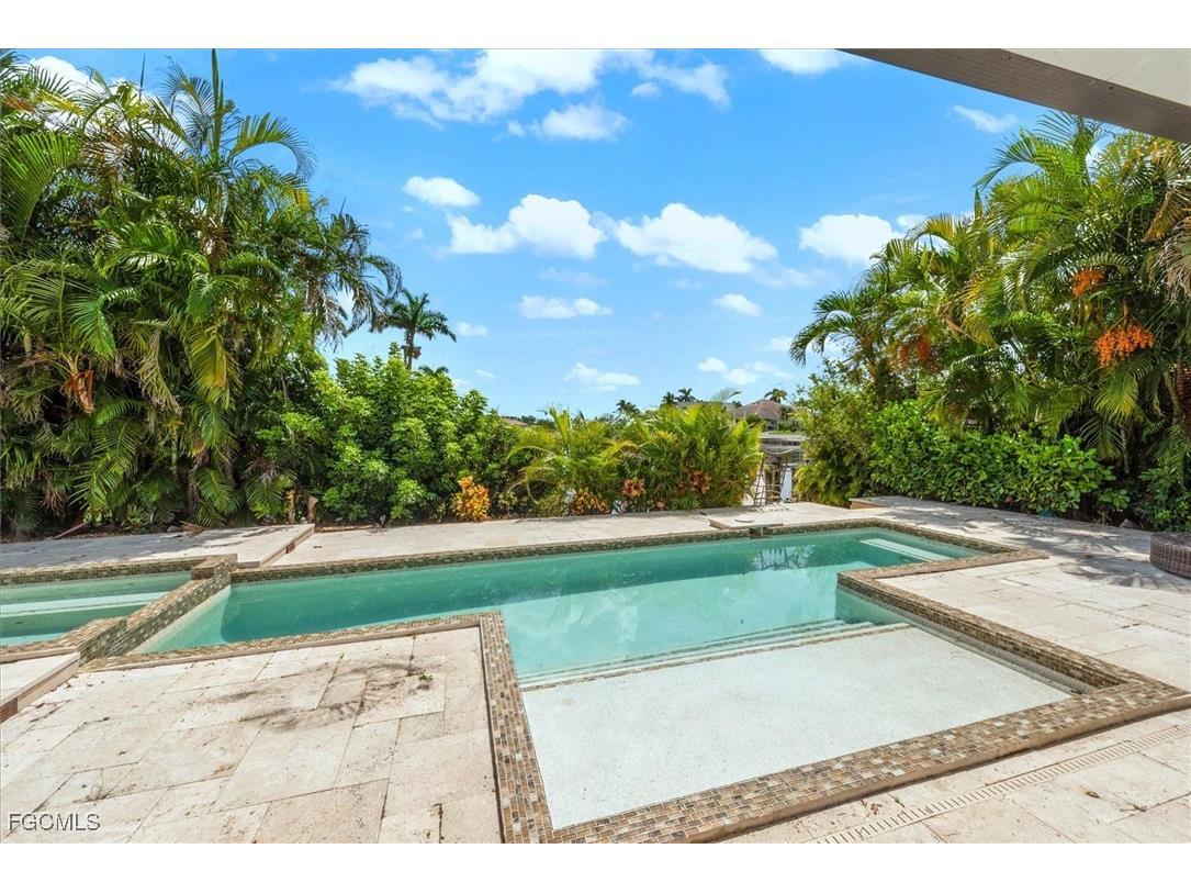 4425 Orchid Boulevard Cape Coral FL 33904 2025008422 image36