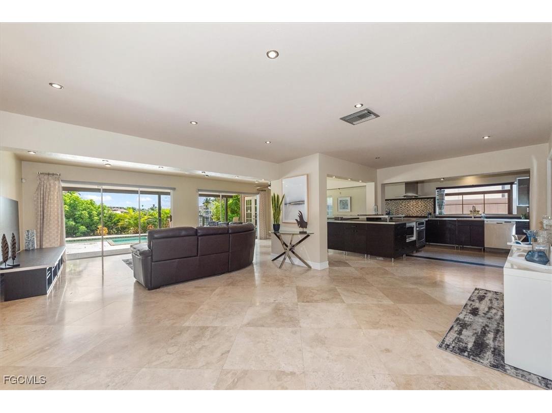 4425 Orchid Boulevard Cape Coral FL 33904 2025008422 image5