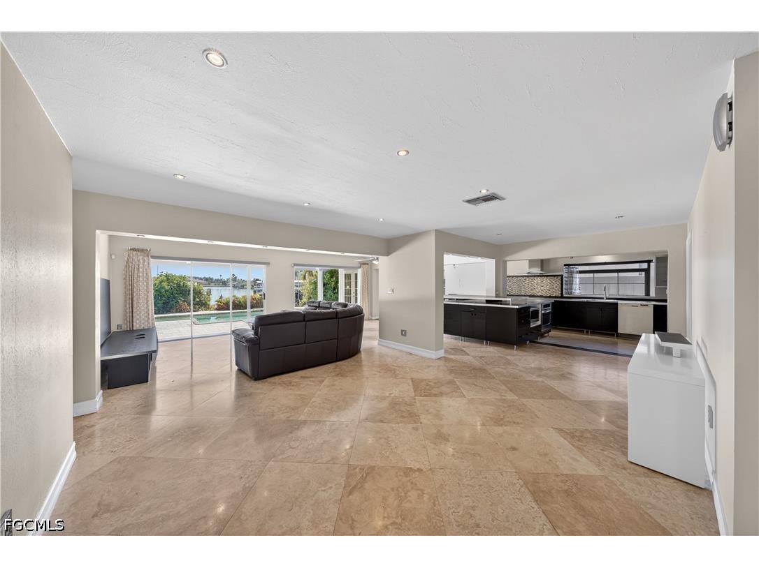 4425 Orchid Boulevard Cape Coral FL 33904 2026013051 image7
