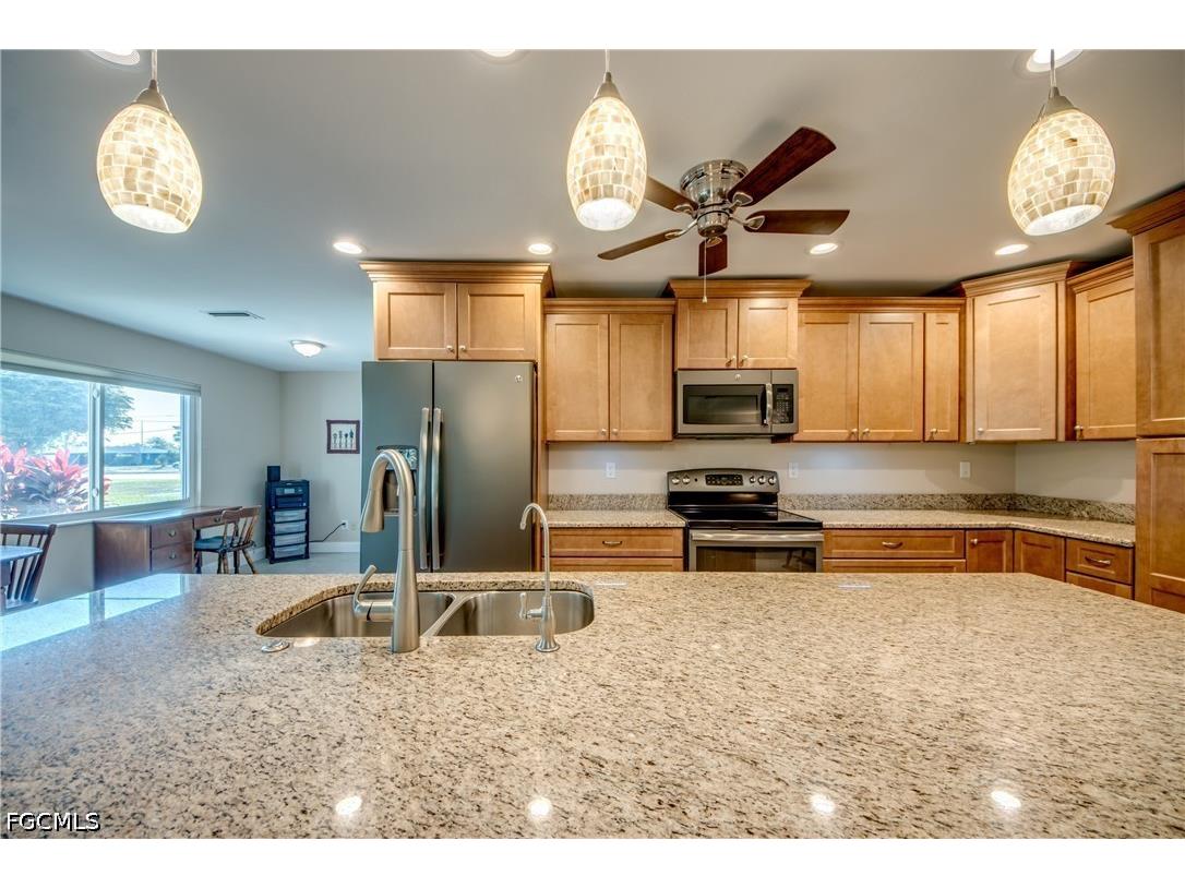 4425 SE 13th Avenue Cape Coral FL 33904 2026014173 image9