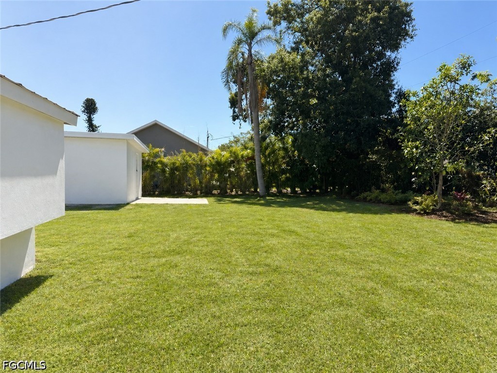 4426 Poinsettia Street Fort Myers FL 33905 2026019990 image16
